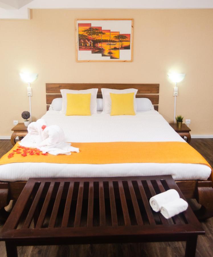 Hotel Le Pousse Pousse Антананариву Екстериор снимка