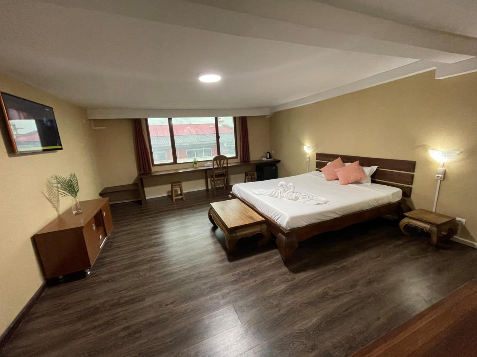 Hotel Le Pousse Pousse Антананариву Екстериор снимка
