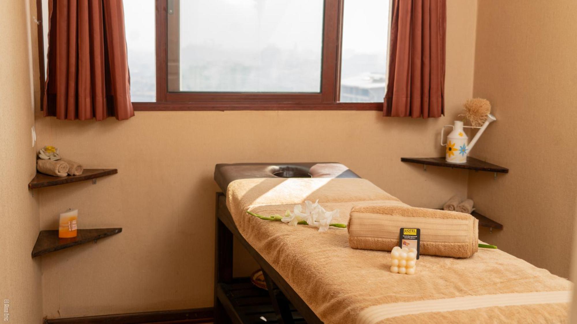 Hotel Le Pousse Pousse Антананариву Екстериор снимка